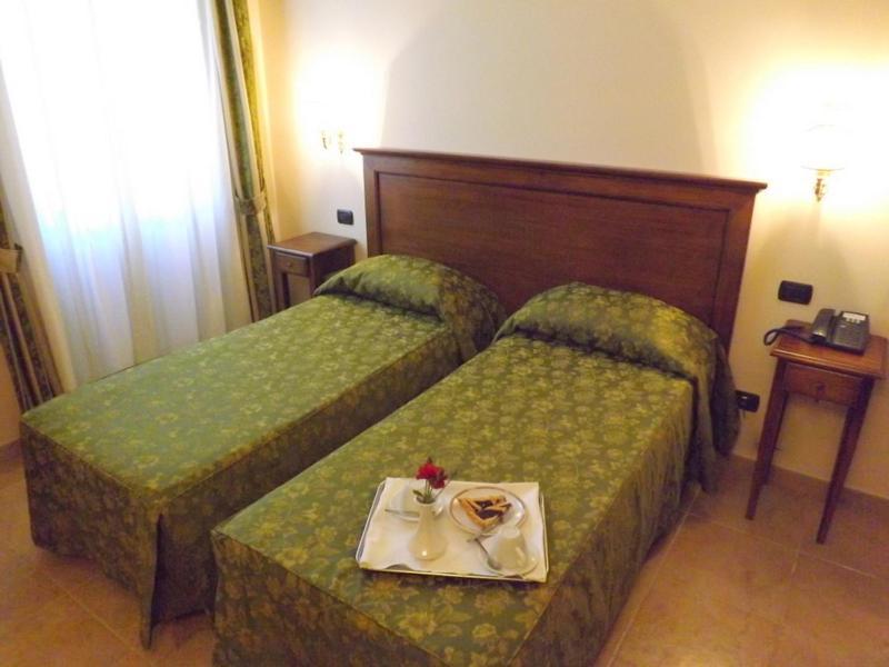 Relais Il Postiglione - Antica Posta Dei Chigi Hotell Campagnano Di Roma Rom bilde