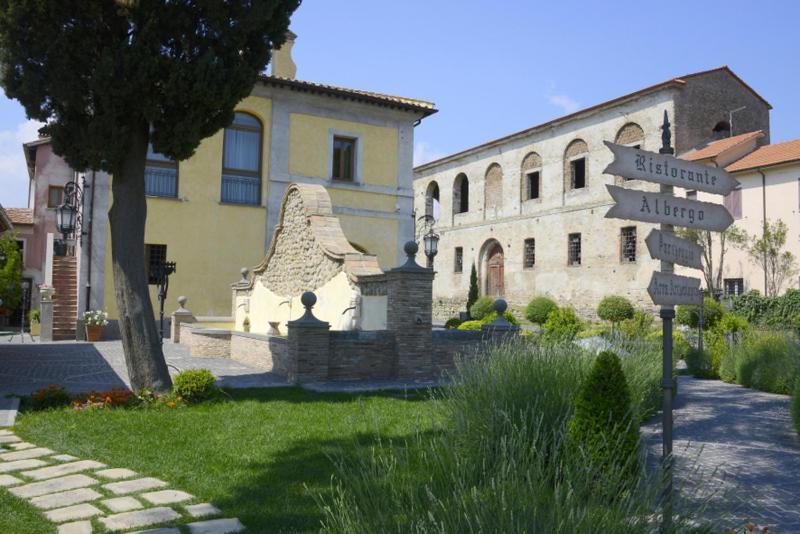Relais Il Postiglione - Antica Posta Dei Chigi Hotell Campagnano Di Roma Eksteriør bilde