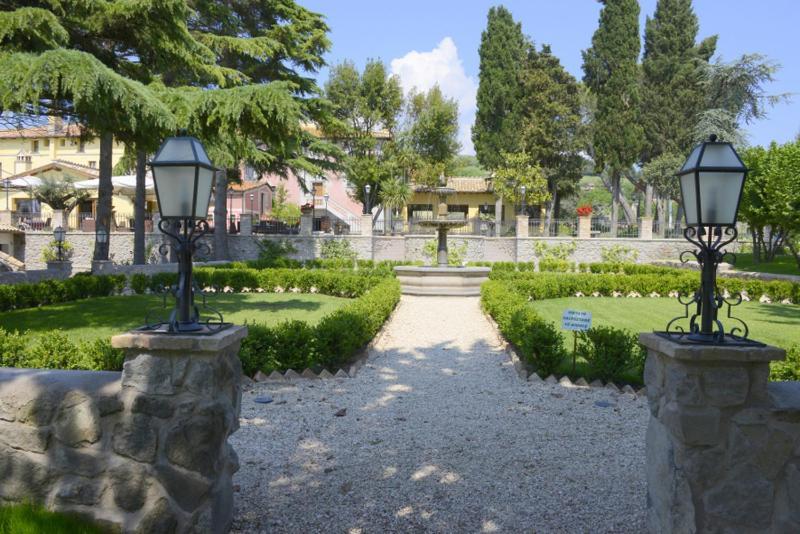 Relais Il Postiglione - Antica Posta Dei Chigi Hotell Campagnano Di Roma Eksteriør bilde